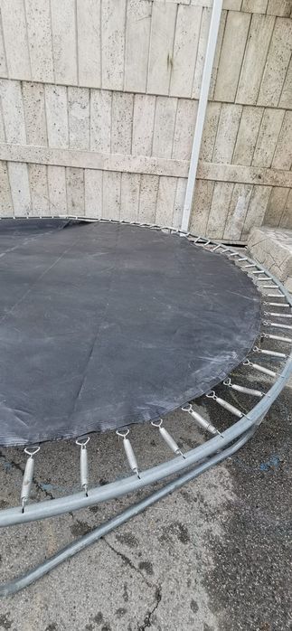 Батут с сеткой для игр