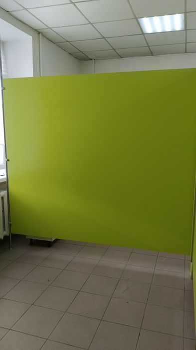 Продам стойку администратора и перегородки