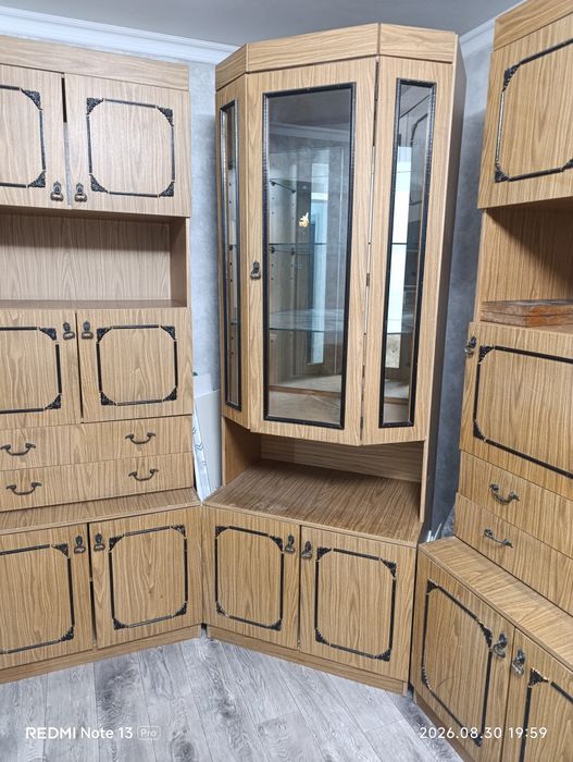 Продам шкаф стенку