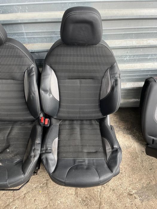 Салон за Пежо Peugeot 2008 кожа и плат ном 800