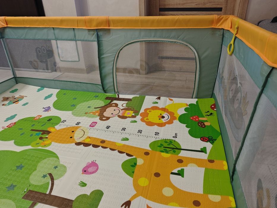 Детска кошара за игра Sonne, с вендузи и килимче, 150 x 180 x 65 см