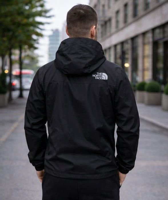 Мъжко спортно яке цена 30 евро