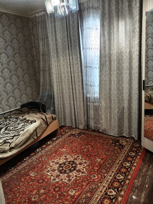 Продаеться квартира 3 комнатная