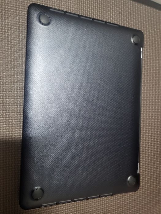 Macbook Pro M1 space gray 13 dyum full box ideal holatda sotiladi