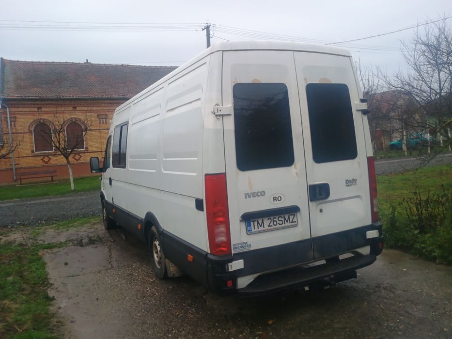 Vând Iveco daily