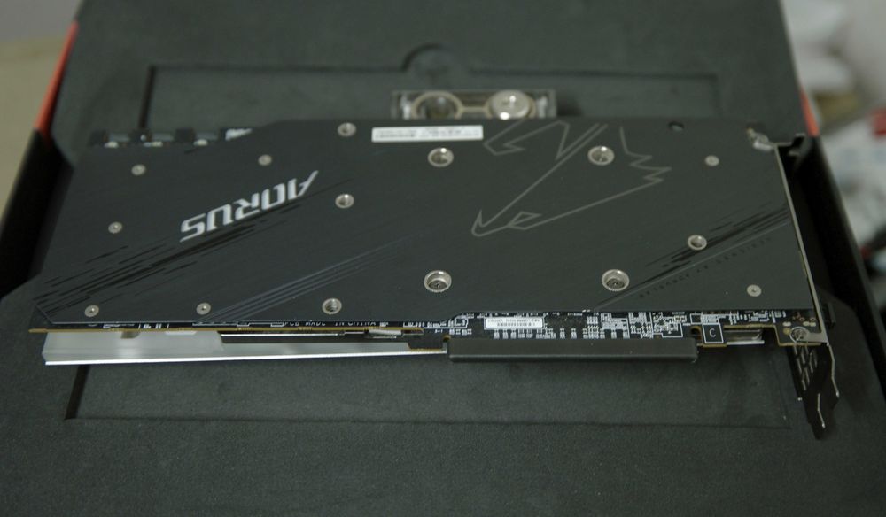 AMD RX 6900XT 16GB AORUS EXTREME  с оригинален воден блок от EKWB