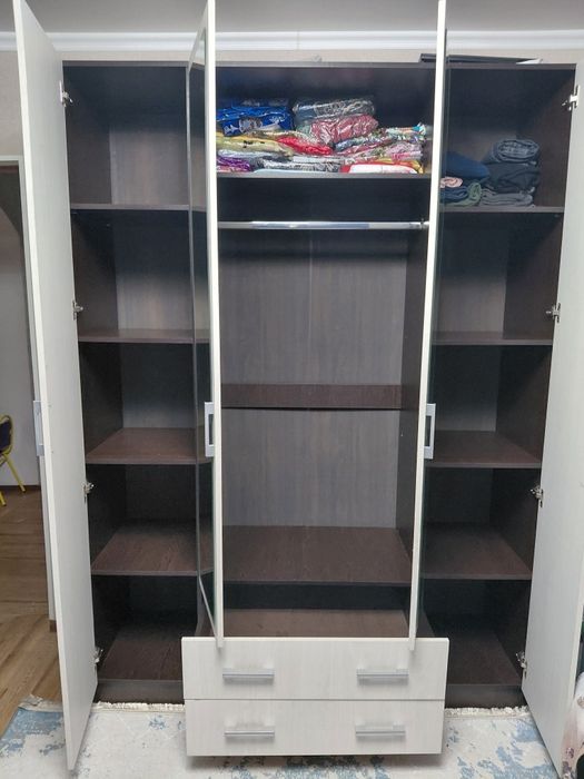 Шкаф для одежды          .