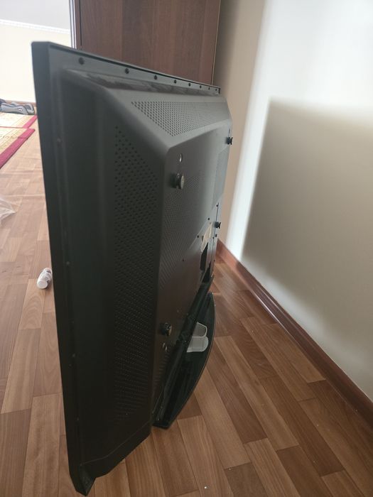 Телевизор плазменный Philips