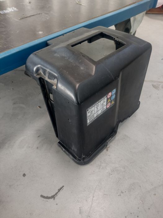 Кутия акумулатор , капак