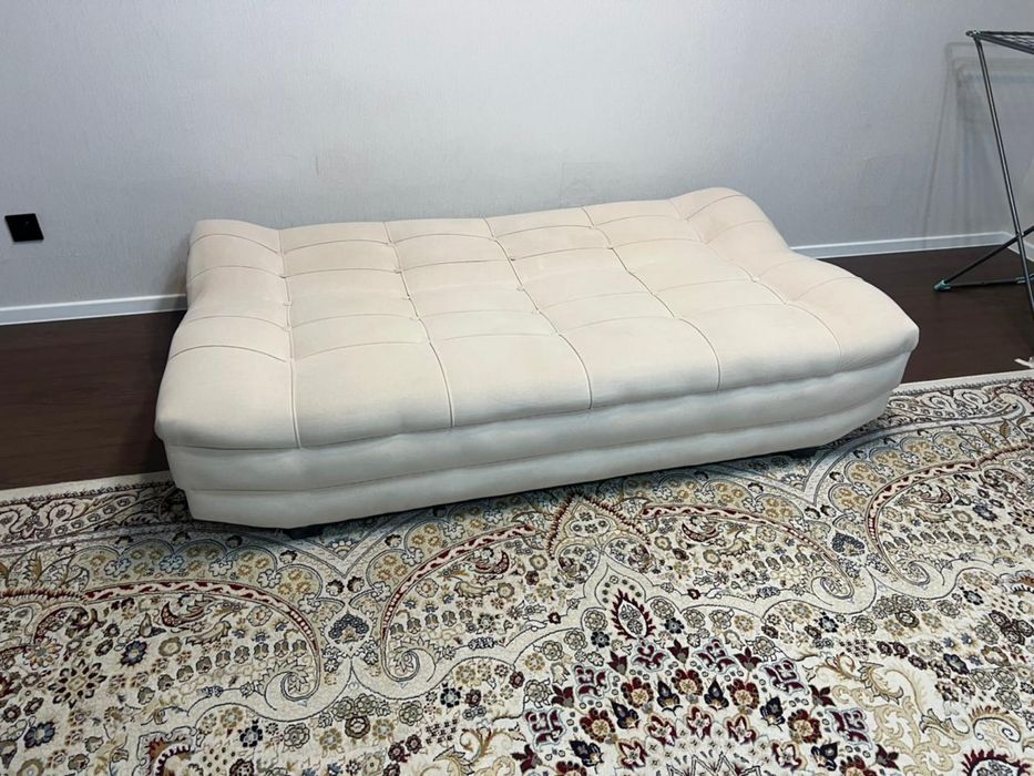 Продается диван самовывоз