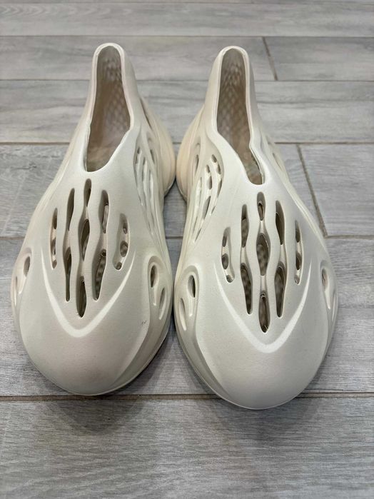 Yeezy Foam Runner