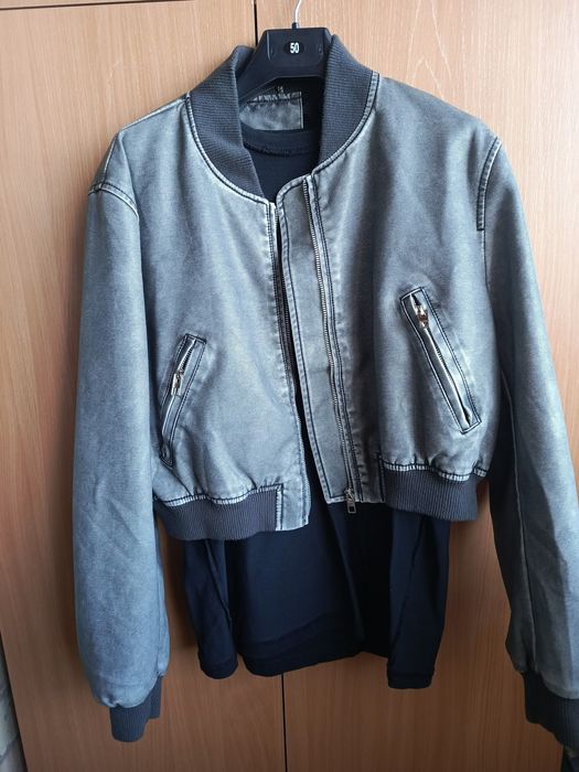 Продам женскую кожаную куртку