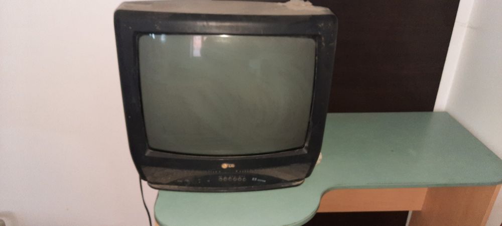 Продам телевизор LG