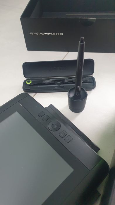 Wacom Cintiq 13HD Creative Pen Display