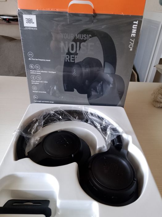 Продам наушники JBL 770nc