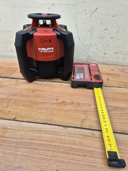 Nivelă laser Hilti PR 300- HV2S