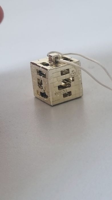 Две редкие мини фигурки стимость куба:190000 а алекса:150000