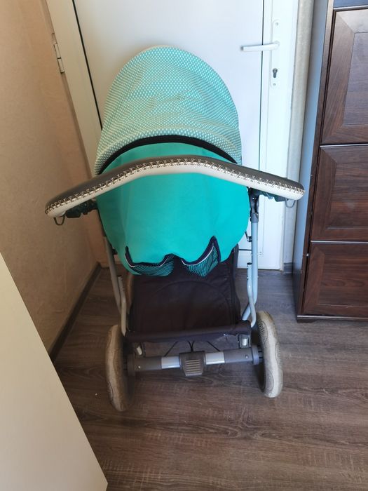 Продавам бебешка количка