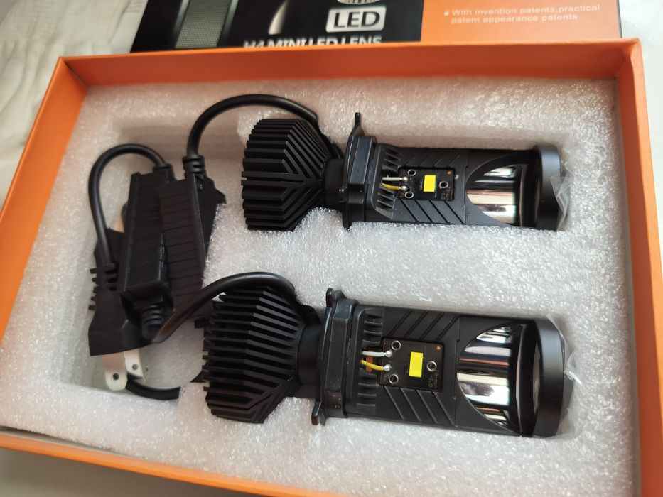 Продам Светодиодную линзу BY7 Led H4