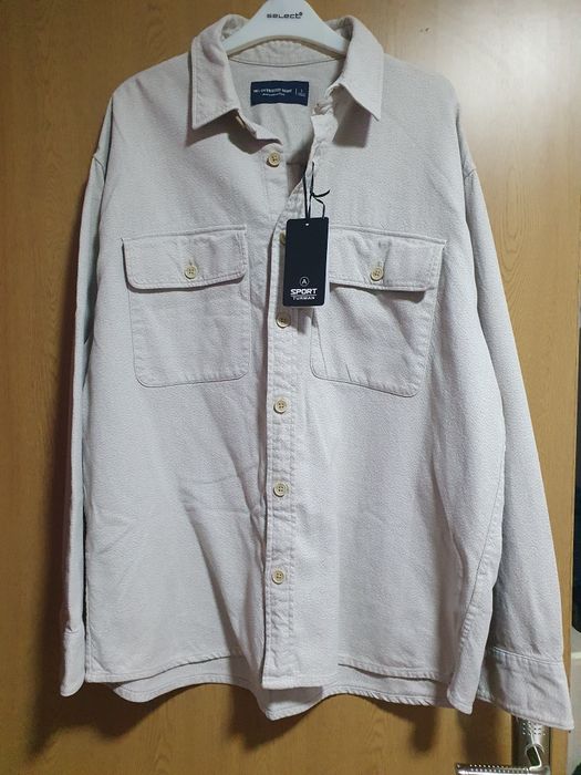 Camasa  foart frumoasa si eleganta