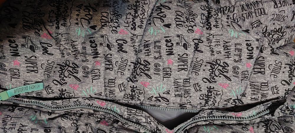 Куртка весенняя на девочку