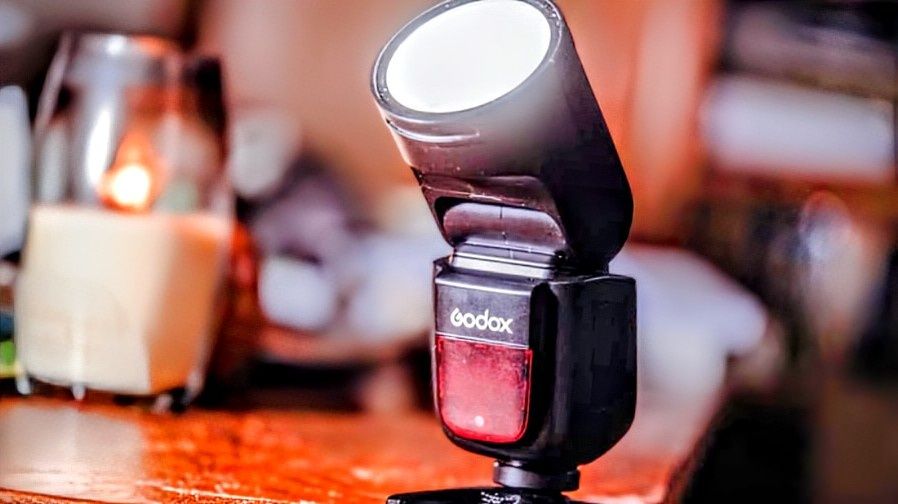 Светкавица Godox V1 Sony