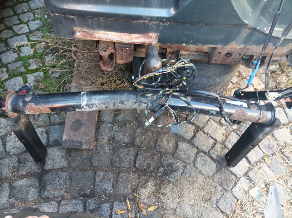 Сваляем теглич за Пасат 5 комби