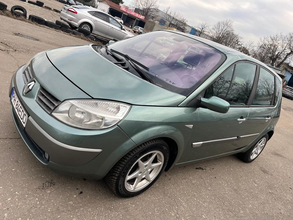Vând Renault Megane Scenic 2