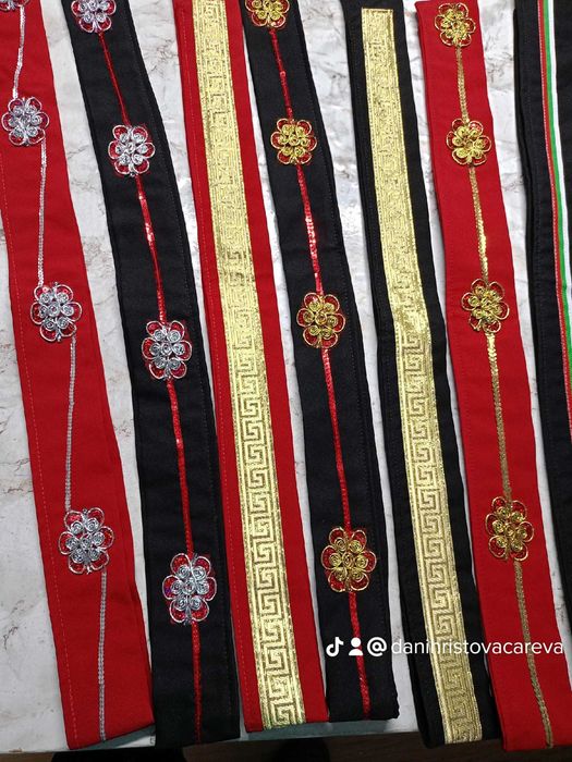 Колани за народни носии