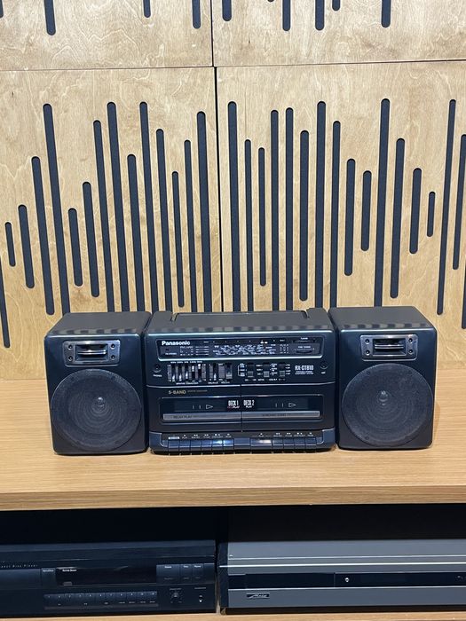 Radio casetofon boombox panasonic restaurat perfect functional