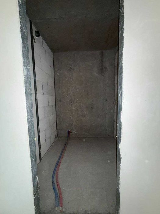 Продается квартира в ЖК "ZAMON 2-Этаж/9 ст.Метро Янгиабад, 42кв.м.
