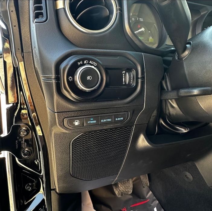 JEEP Wrangler SAHARA HYBRID 2.0 обем