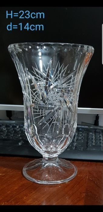 Vaze din cristal