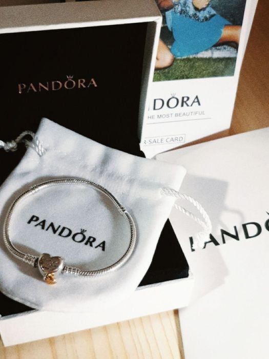 Pandora braclet kumush 925 proba,qizlar uchun ideal sovg'a

Qizla