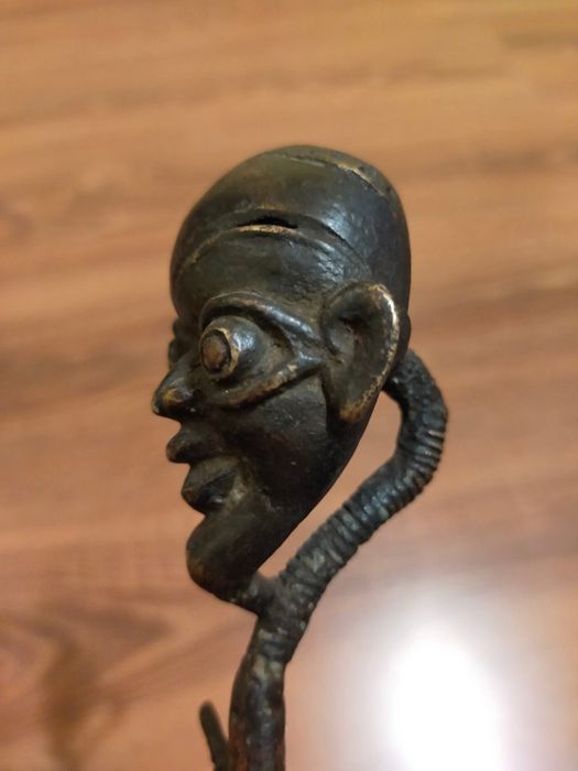 Capodoperă din Bronz Masiv – Artefact din Regatul Benin/ Autentic