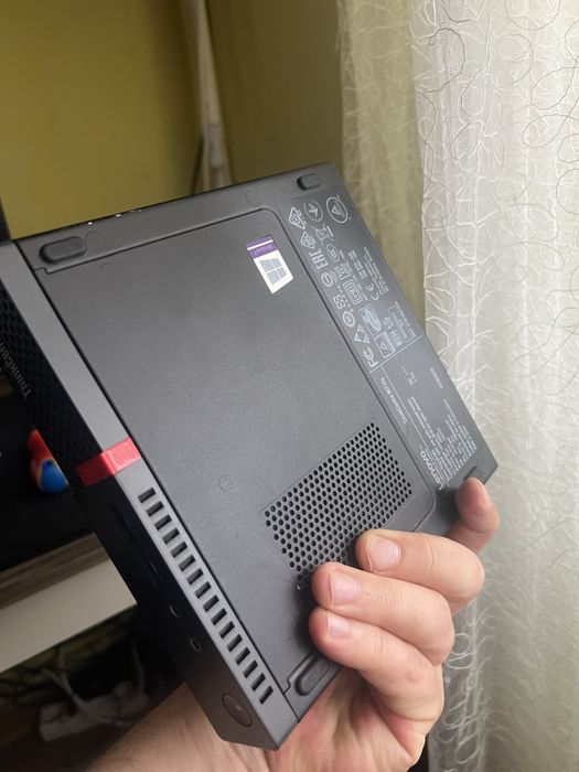 Mini PC Lenovo M710q
