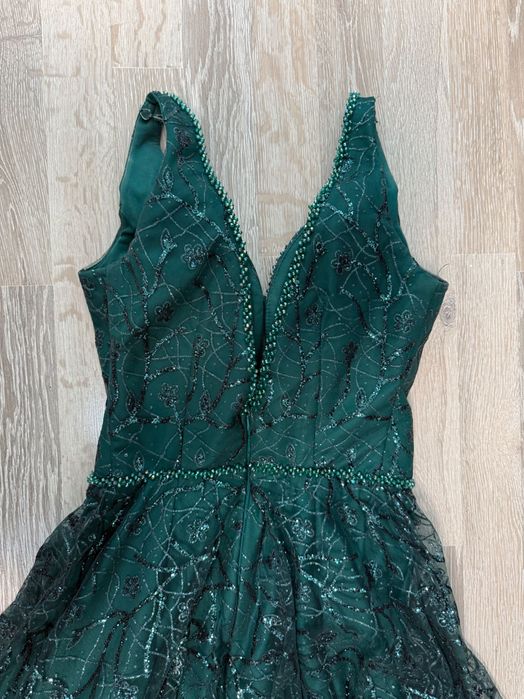 Официална рокля зелена