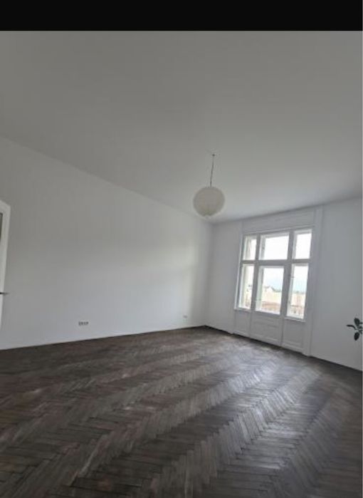 Proprietar vând apartament cu 1 camera ultracentral 40 mp cu panorama