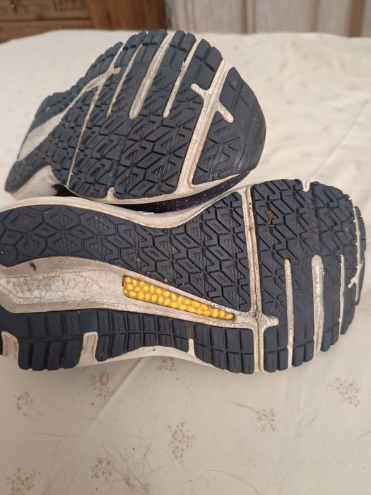 Прекрасни маркови маратонки MIZUNO WAVE HORIZON5 За 45 евро