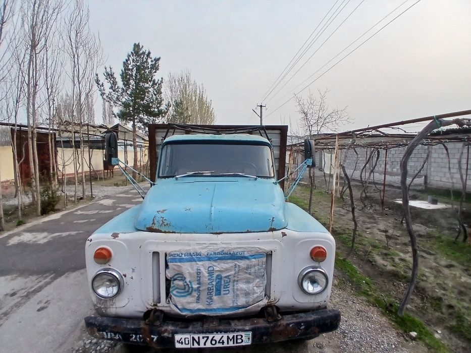 Gaz 53 samosal sotiladi