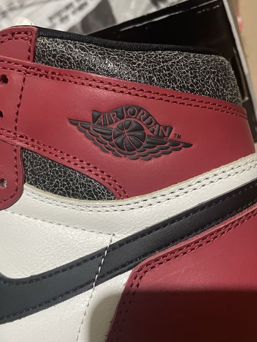 Air Jordan 1 Retro High OG "Lost and Found" - Mărimea 41 - NOI