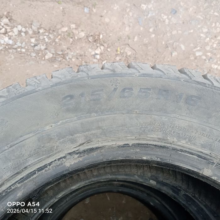 Продам шыни 215/65/16