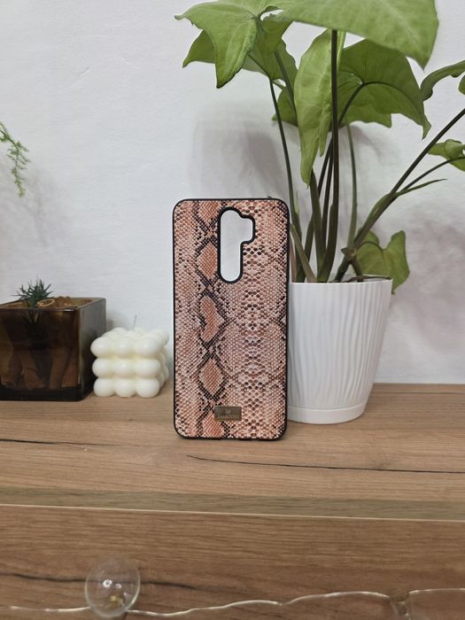 Продам чехлы на смартфон Xiaomi Note 8 pro