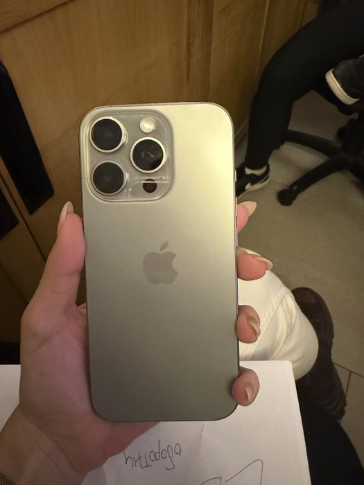 iPhone 16 pro 256GB silver