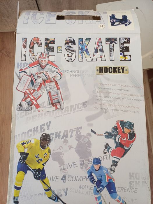 Продам коньки!!!