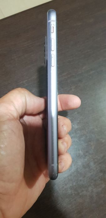 Vand telefon iphone 11.
