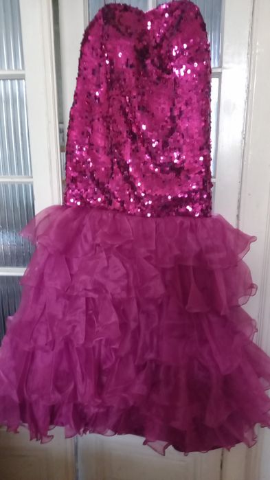 Vand rochie ocazie purtata o singura data marimea 42