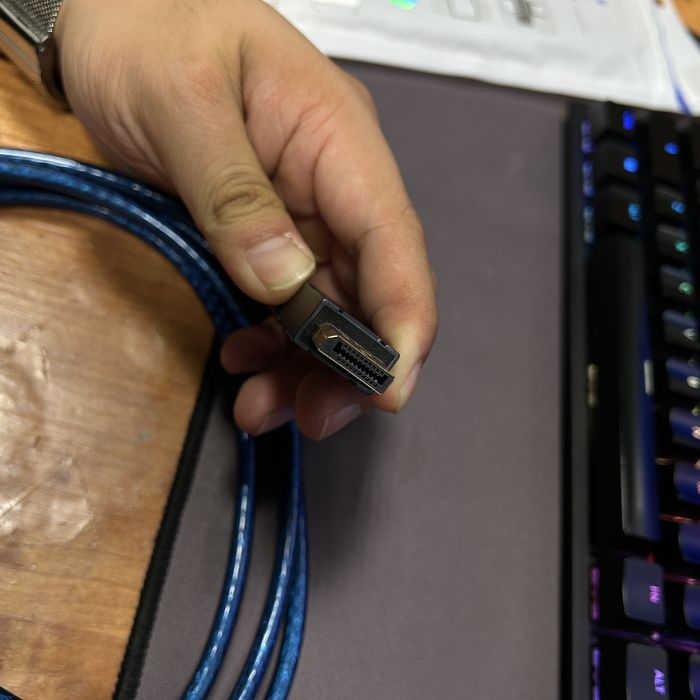 Видеокабель ULT-Unite DisplayPort 2.1 (2 метра)