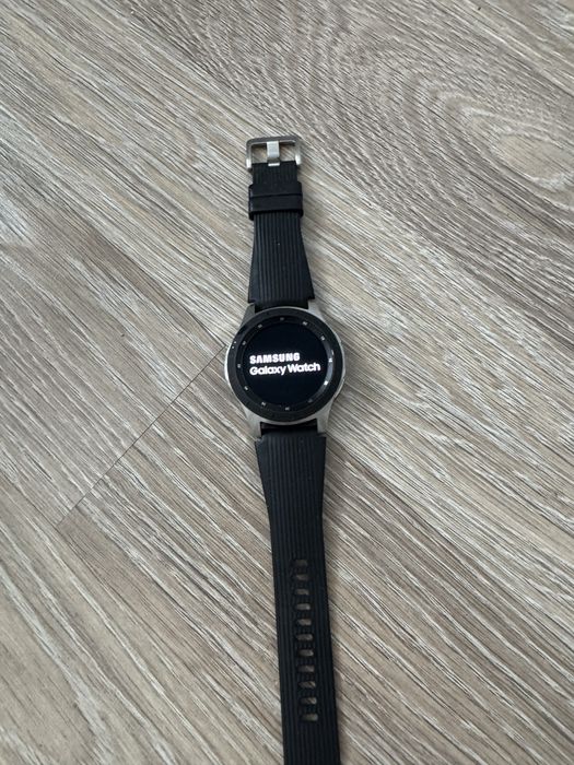 Samsung Galaxy Watch, model SM-R800