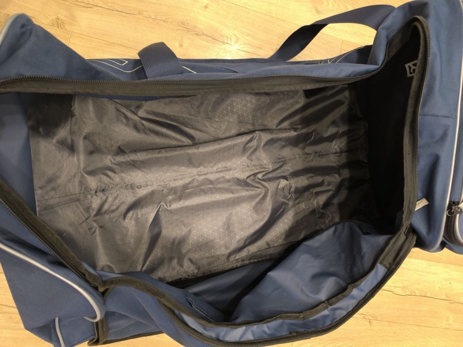 Сумка на колесах Bauer Premium SR S21